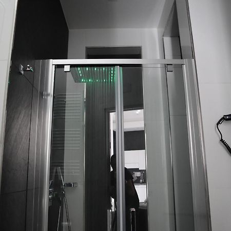 Rettifilo 201 Exclusive Rooms ナポリ エクステリア 写真